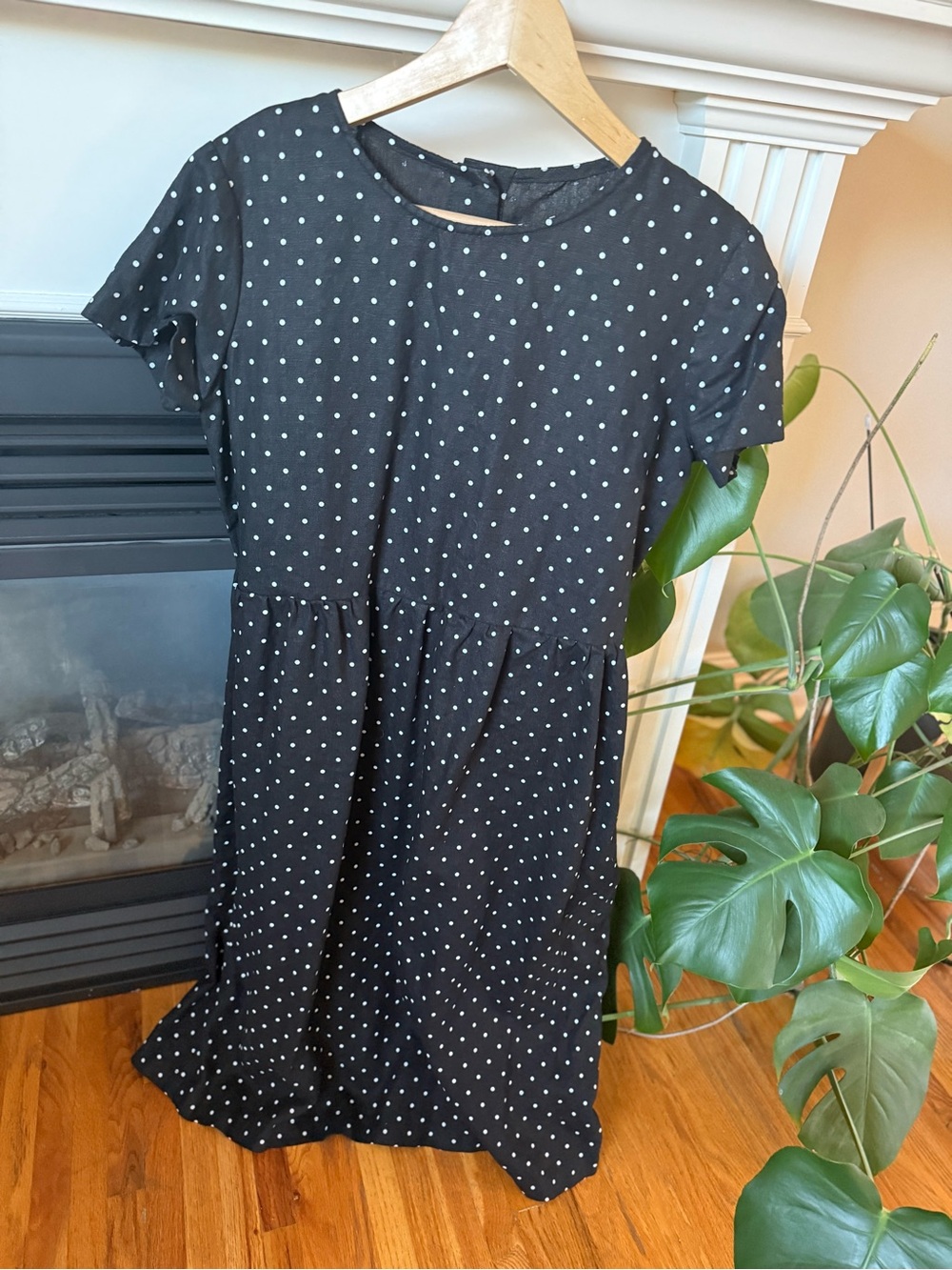 OFFON Clothing medium weight linen black white dots top dress size M
